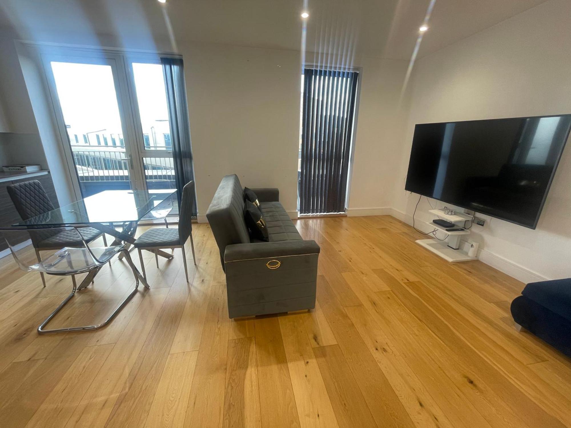 Luxury Top Floor Penthouse Apartment Near Heathrow Londres Extérieur photo